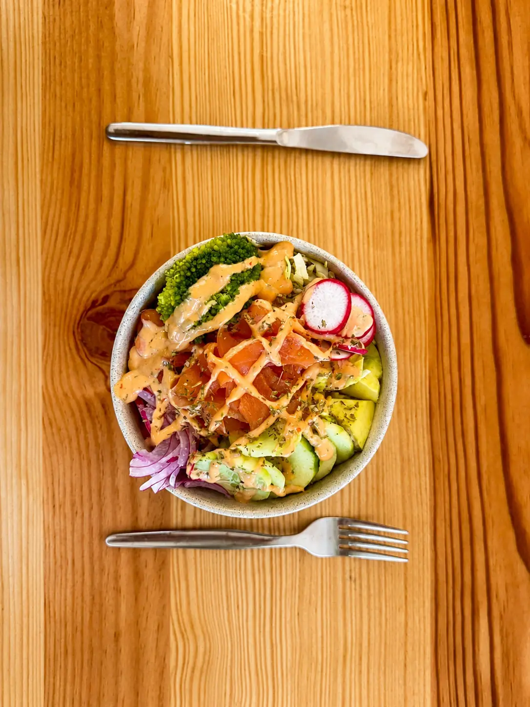 Poke bowl de salmão